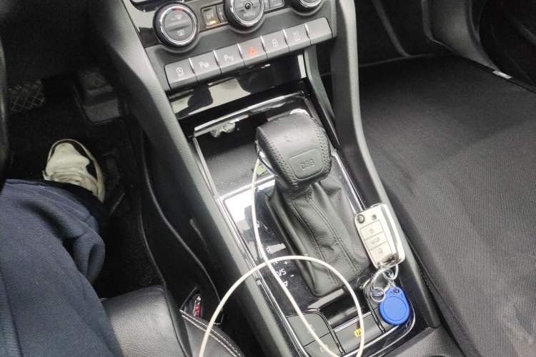 Used Skoda Kodiaq 2018 Restyled TSI330 7-Seater Two-Wheel Drive Luxury Enjoyment Edition Gear Lever