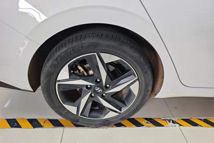 Used Hyundai Elantra 2022 240TGDi DCT LUX Prestige Edition
