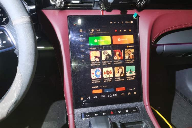 Used Hongqi H5 2024 2.0T Automatic Smart Connect Flagship Edition