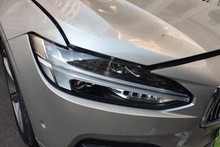 Used Volvo S90 2018 T4 Zhiyuan Edition

