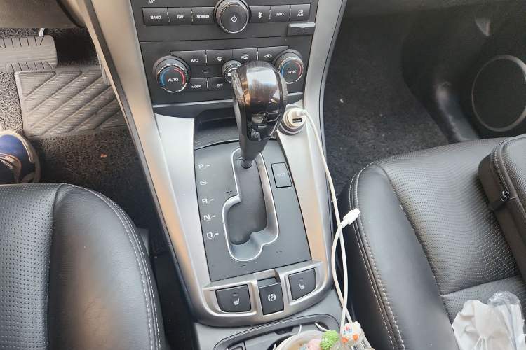 Used Chevrolet Captiva 2014 2.4L 4x4 Flagship Edition 7 Seats