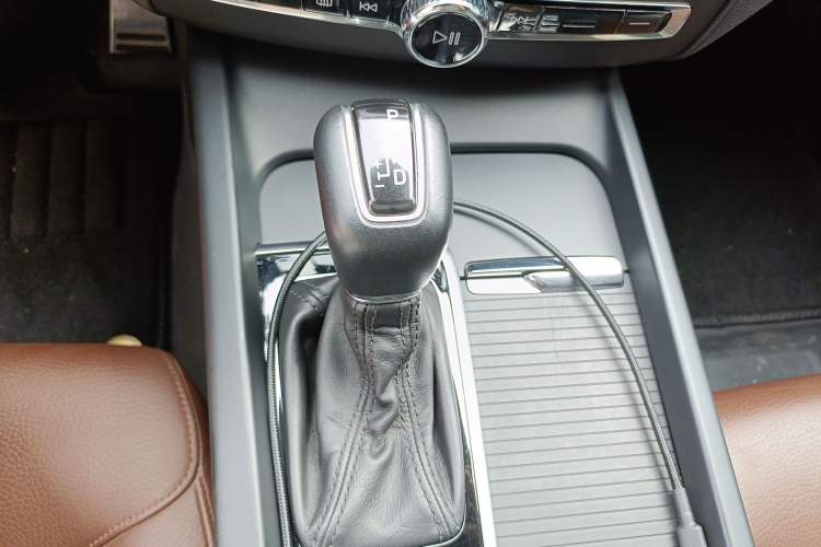 Used Volvo XC60 2021 T5 4x4 Smart Luxury Edition
