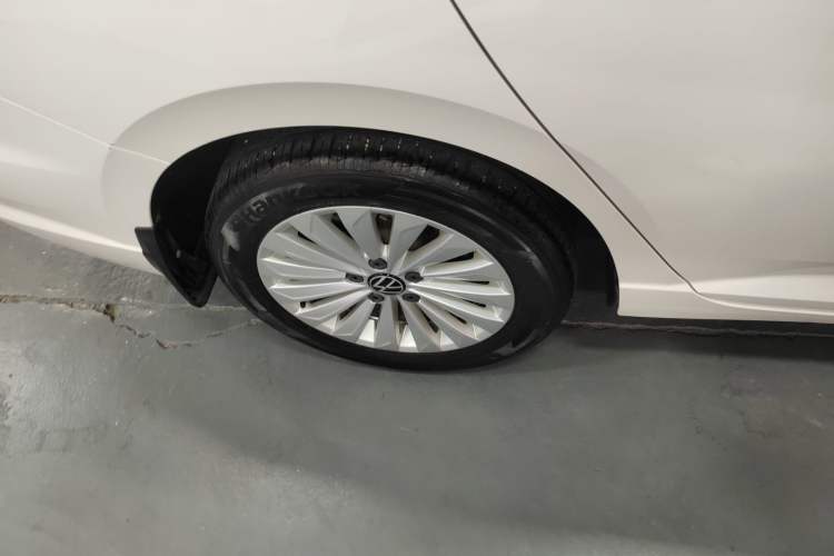 Used Volkswagen Lavida 2021 280TSI DSG Comfort Edition Right Rear Wheel Hub