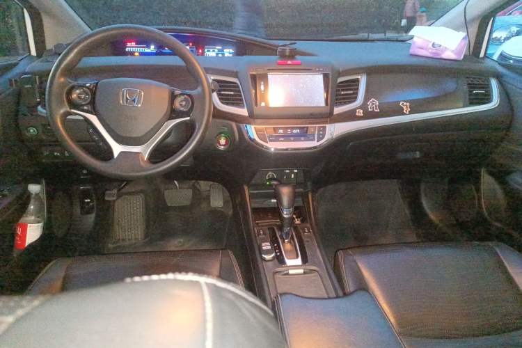 Used Honda Jade 2014 1.8L CVT Luxury Edition 5 seats