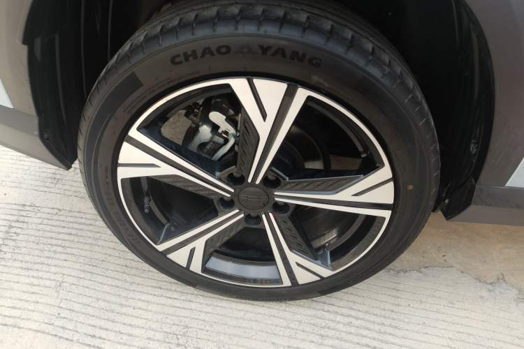 Used Geely Auto Emgrand X7 Sport 2023 Boyue COOL 1.5TD ZhiZun Edition