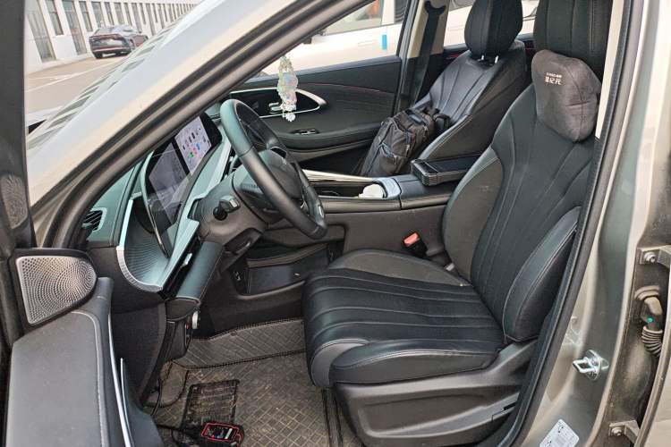 Used EXEED Lingyun 2024 300T Two-Wheel Drive Starlight Edition
