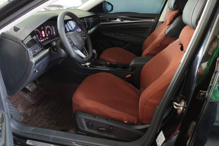 Used Volkswagen Passat 2024 380TSI Dragon Edition
