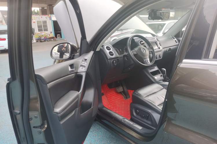 Used Volkswagen Tiguan 2016 300TSI Automatic Two-Wheel Drive Luxury Edition Driver Seat