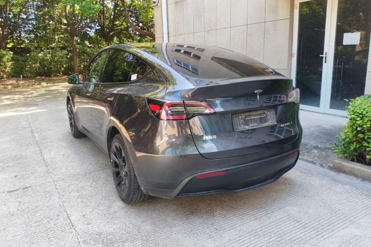Used Tesla Model Y 2024 Long-Range All-Wheel-Drive Version
