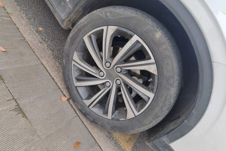 Used Geely Auto Coolray 2019 260T DCT Knight China V Standard