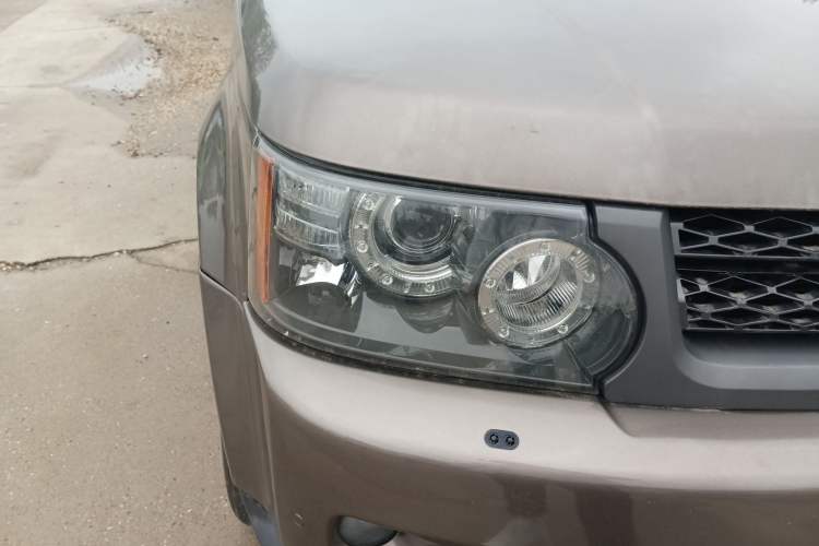 Used Land Rover Range Sport 2011 3.0 TDV6 Diesel Version Right Front Headlight