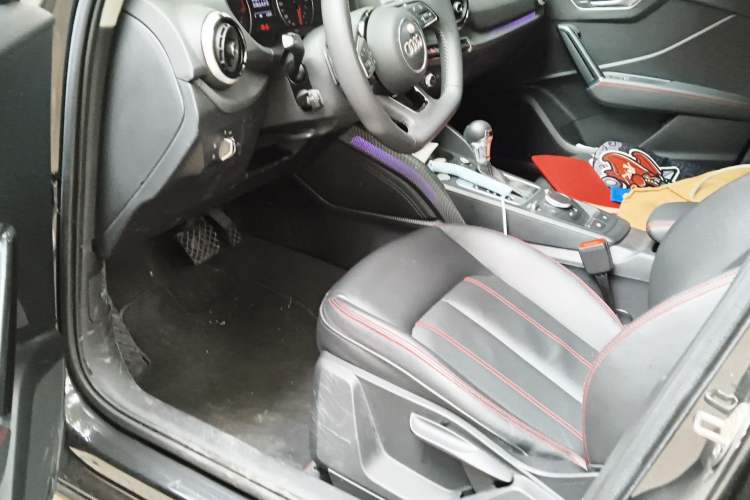 Used Audi Q2L 2022 35 TFSI Progressive Dynamic Edition Driver Seat