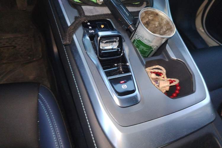 Used GAC Trumpchi GS3 2023 Shadow Speed 270T Dynamic Intelligence Edition Gear Lever