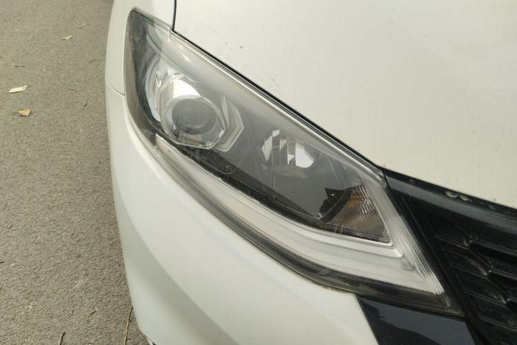 Used Nissan Tiida 2021 1.6L CVT Smart Drive Edition Right Front Headlight