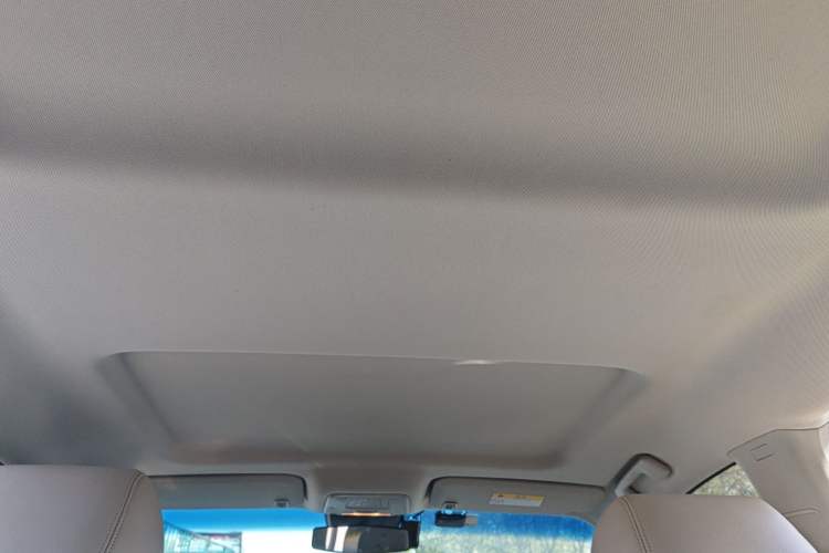 Used Buick GL8 2023 Land Executive Class Smart Enjoyment Model
