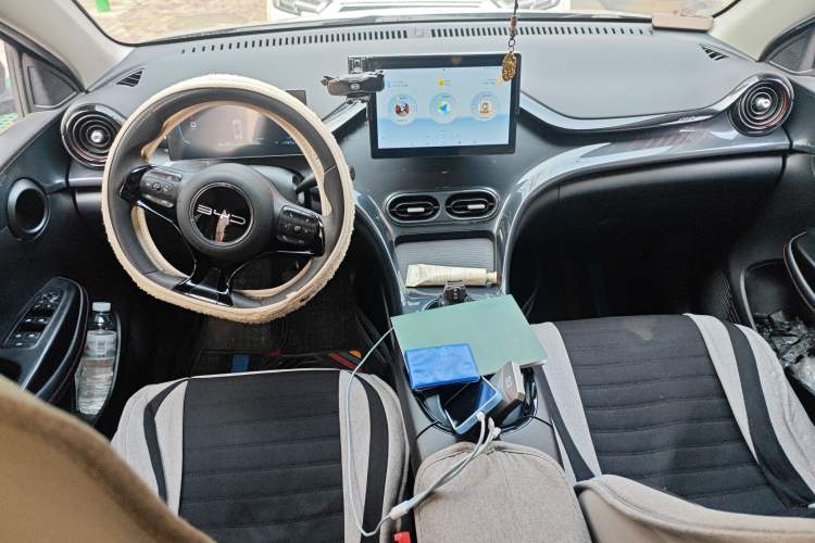 Used BYD e2 2023 Comfort Model Center Console