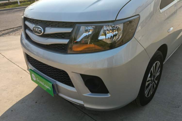 Used JAC Refine M3 2023 PLUS 1.5T 5/7-seat Classic Edition
