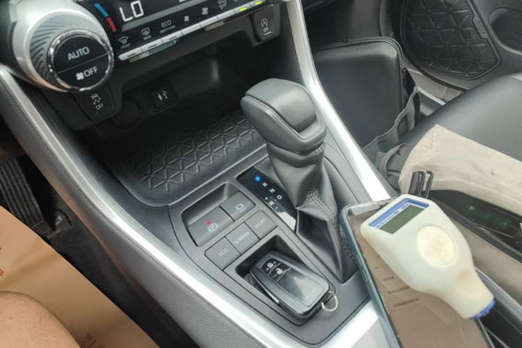 Used Toyota RAV4 2021 2.0L CVT Two-Wheel Drive Fashion Edition
