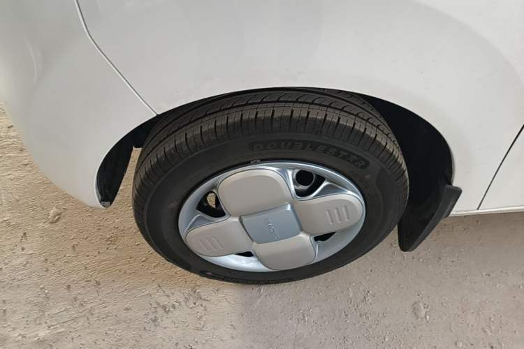 Used Geely Galaxy Panda 2024 Panda Mini 200km Endurance Bear Exterior 4