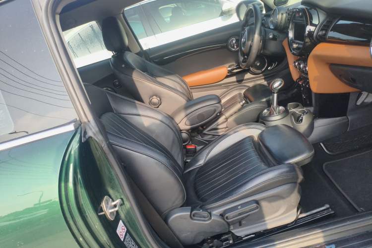 Used MINI MINI 2016 2.0T COOPER S SEVEN