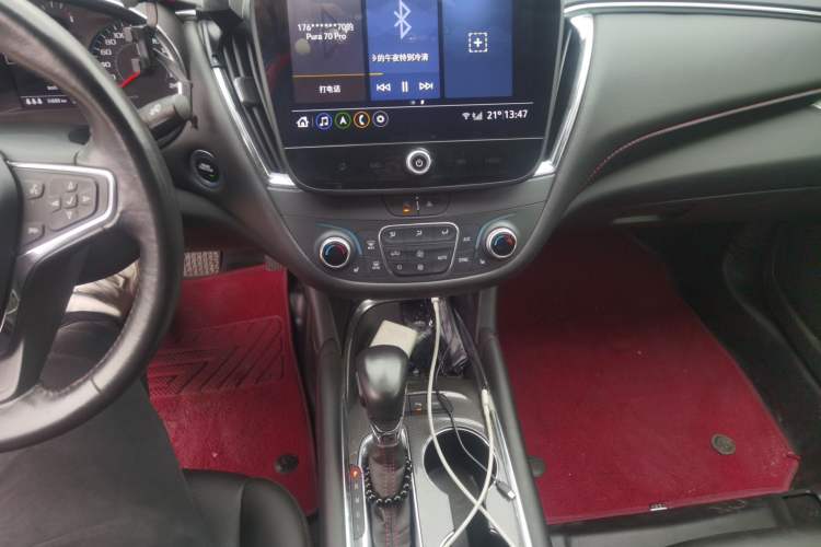 Used Chevrolet Malibu XL 2022 Redline 550T Automatic Sport Edition Audio And AC Panel