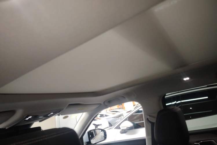 Used Formula Leopard Titanium 3 2025 501KM All-Wheel Drive Intelligent Driving Ultra Version Headliner