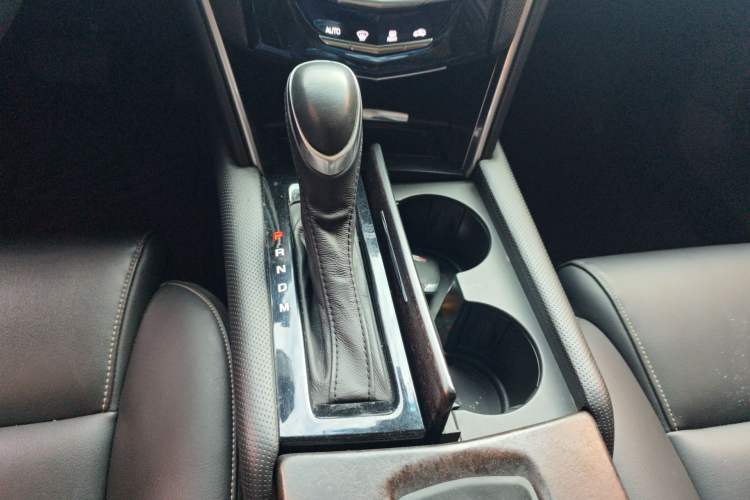 Used Cadillac XTS 2018 28T Tech Edition Gear Lever