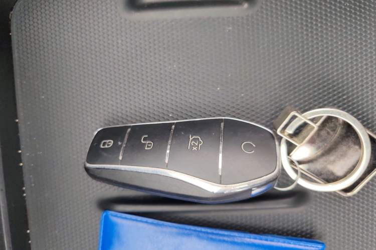 Used BYD Seal 06 New Energy 2025 DM-i Smart Drive 80KM Luxury Model Interior 1