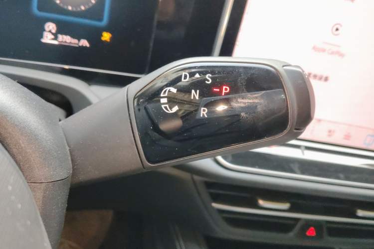 Used Volkswagen Magotan 2024 380TSI DSG Prestige Edition DaMai Package Gear Lever