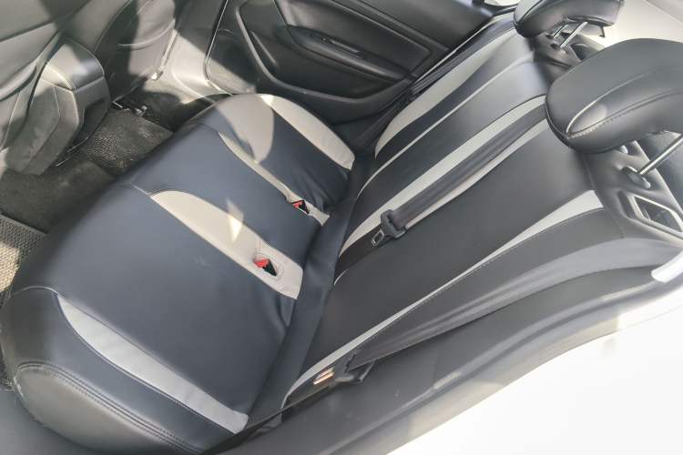 Used Peugeot 308S 2015 1.2T Automatic Jingchi Edition Left Rear Seat
