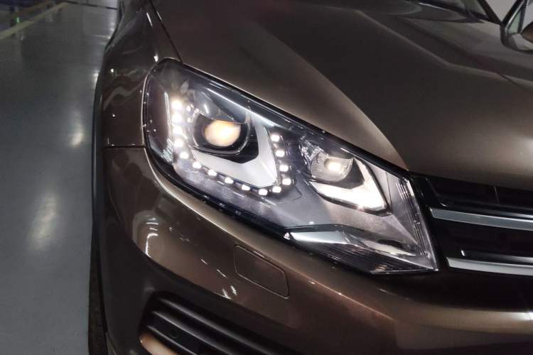 Used Volkswagen Touareg 2011 3.0 TSI Comfort Version