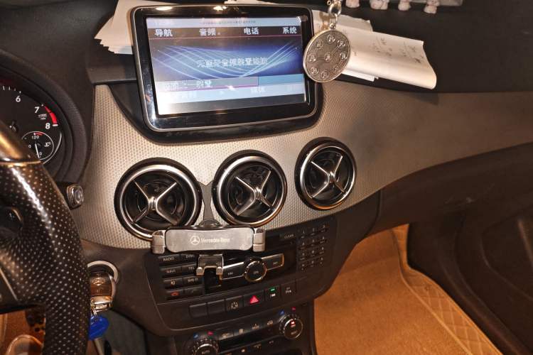 Used Mercedes-Benz B-Class 2012 B 200 Audio And AC Panel