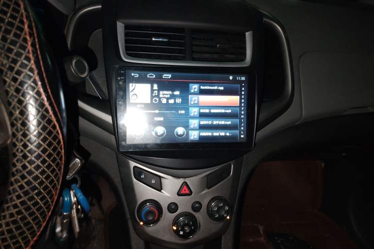 Used Chevrolet Aveo Sonic 2014 Sedan 1.4SL MT Comfort Edition