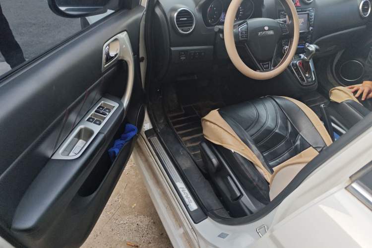 Used Haval H6 2016 Upgraded Model 1.5T Automatic Two-Wheel Drive Elite Version