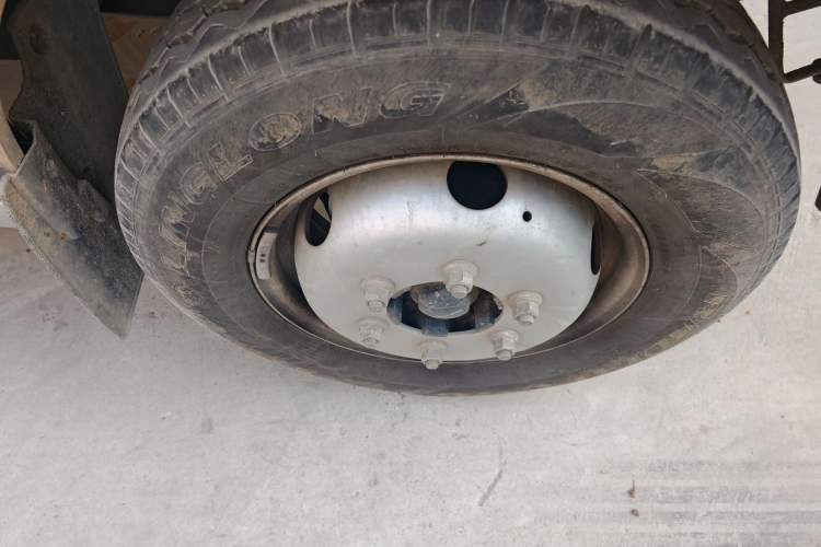 Used CHANGAN KAICHENG Shenqi T30 2021 1.6L Luxury Model Double Cab 3.01-meter Standard Vehicle DAM16KR Right Front Wheel Hub