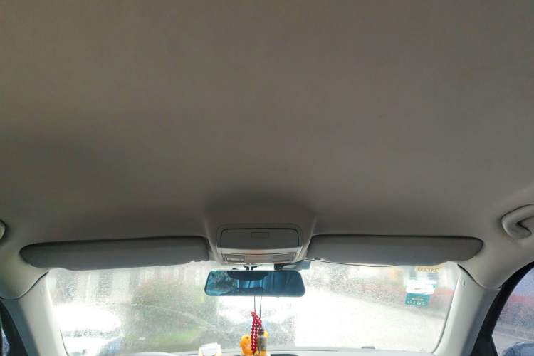 Used Volkswagen Tiguan 2012 1.4TSI Manual Two-Wheel-Drive Urban Edition Headliner