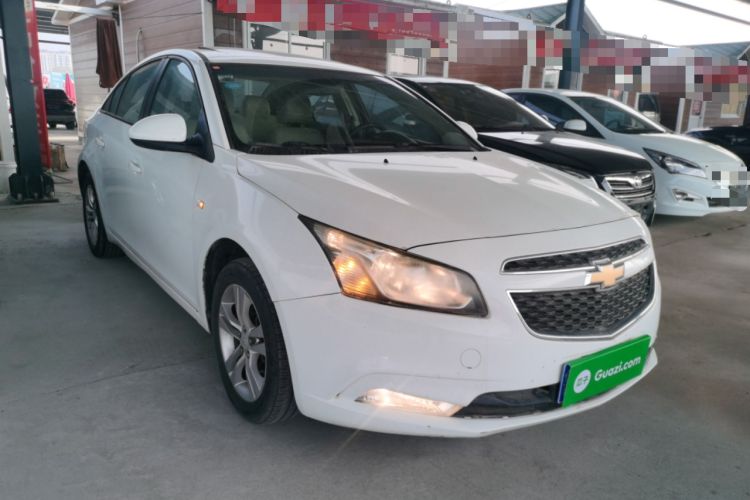 Used Chevrolet Cruze 2015 1.5L Classic SE AT Front Right 45 Deg