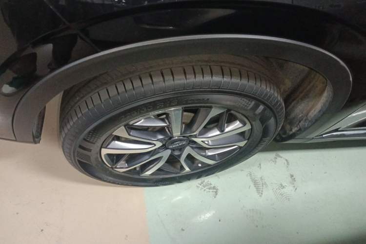 Used Haval H6 2022 3rd Generation 1.5T Automatic Two-Wheel Drive Max Left Front Wheel Hub