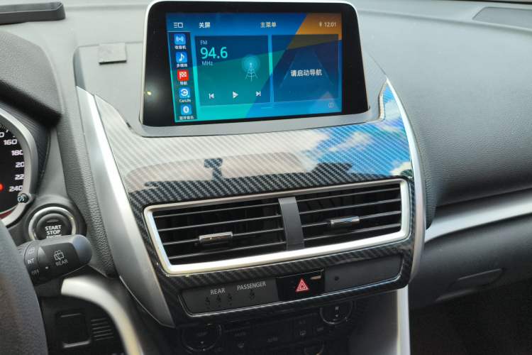 Used Mitsubishi Eclipse Cross 2018 1.5T CVT Two-Wheel Drive Dream Edition Audio And AC Panel