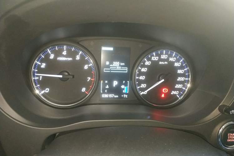 Used Mitsubishi Outlander 2019 2.4L 4x4 Zhi Xiang Edition 7 Seats China V Emission Standard