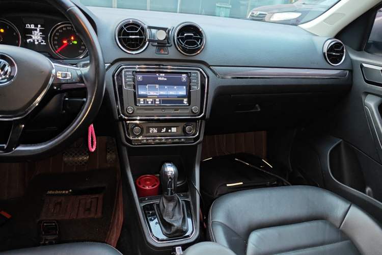 Used Volkswagen Jetta 2017 1.5L Automatic Luxury Model
