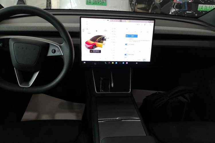Used Tesla Model Y L 2025 Model Long-Range All-Wheel-Drive Version