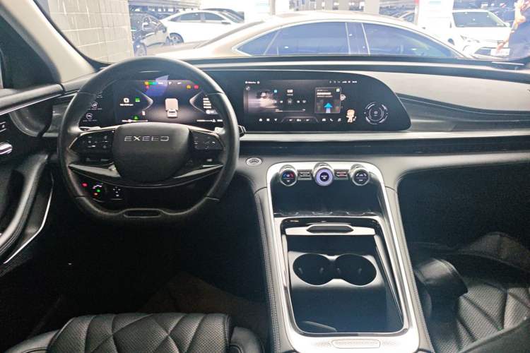 Used EXEED Stellar 2023 400T Two-Wheel Drive Comfort Edition