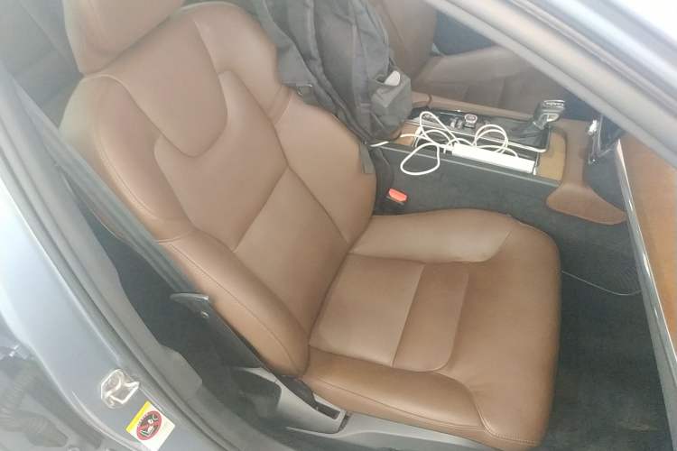 Used Volvo S90 2019 T5 Zhiyuan Edition
