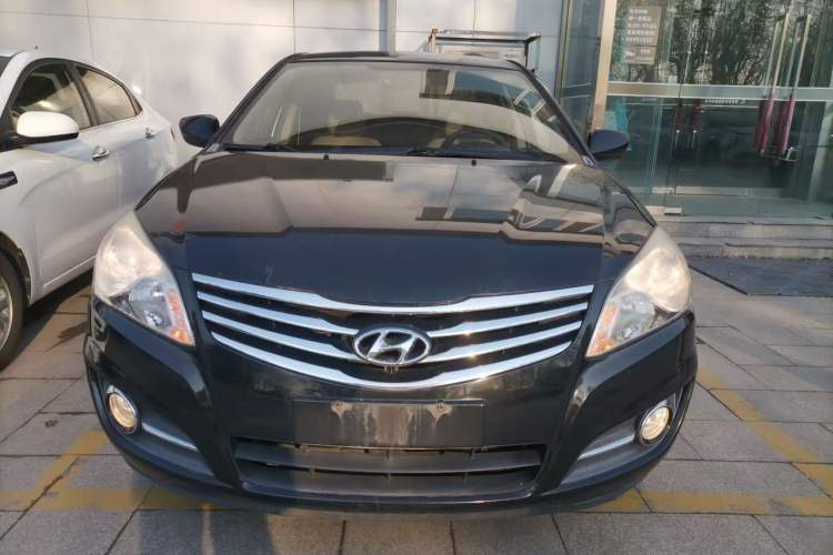 Used Hyundai Celesta 2015 1.6L Manual Comfort Model
