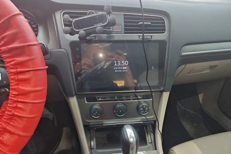 Used Volkswagen Golf 2015 1.4TSI Automatic Luxury Model