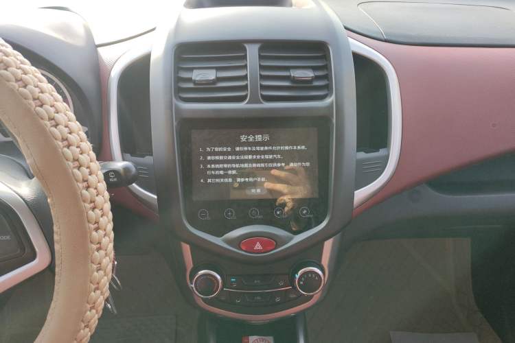 Used CHANGAN Benni 2015 1.4L IMT Luxury Model China IV
