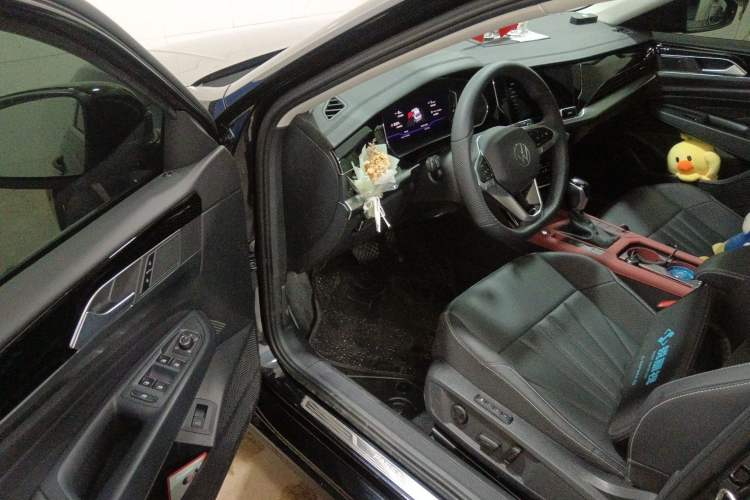 Used Volkswagen Passat 2025 Premium Version 380TSI Dragon Edition
