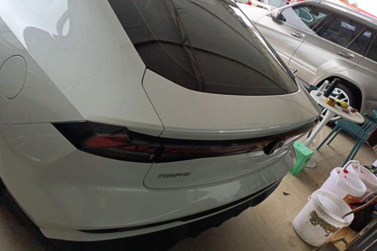 Used CHANGAN UNI-V 2024 1.5T Luxury Edition
