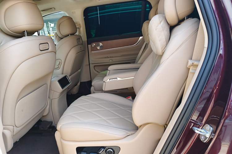 Used Hima AITO M9 2025 Extended-Range Ultra Version 52 kWh 6-Seater
